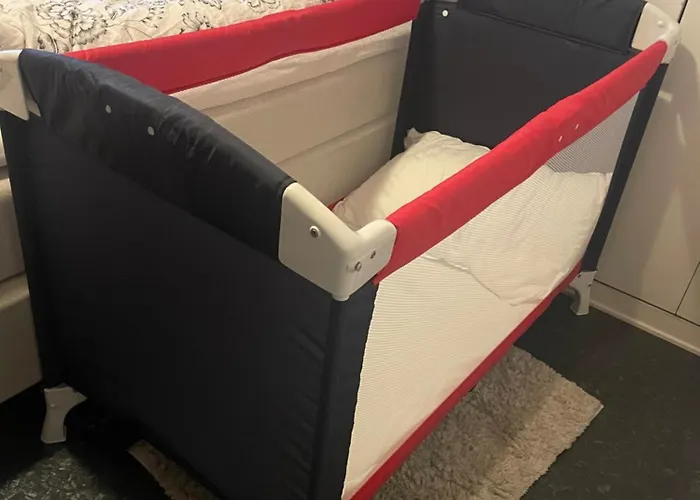 Cosy And Well-Equipped Apartment With Free Parking