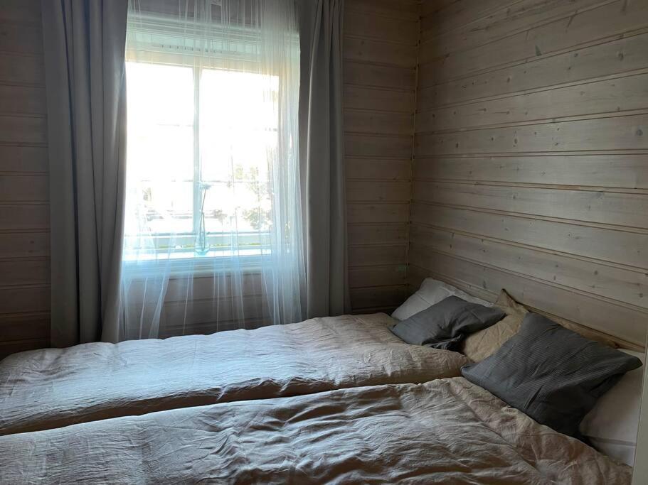 Cosy And Well-equipped With Free Parking
